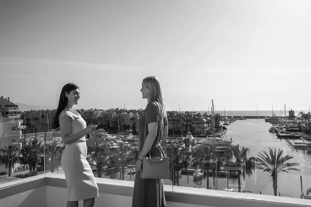 Image of the team in the office.